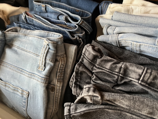 【2025年最新】古着ベールとは？選び方から仕入先までを徹底解説